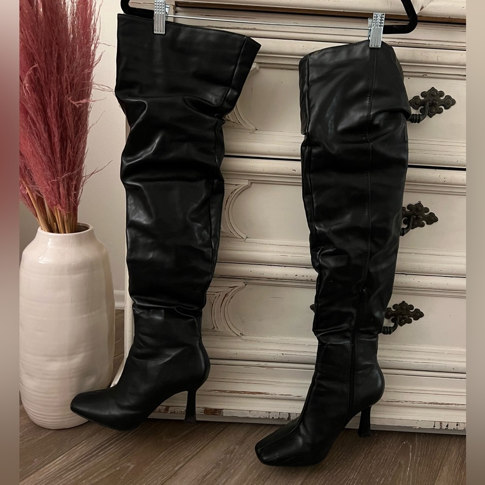 Over the knee boots size 7